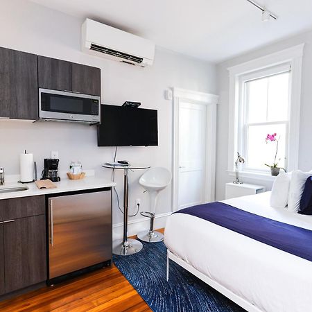 A Stylish Stay W/ A Queen Bed, Heated Floors.. #26 Бруклін Екстер'єр фото